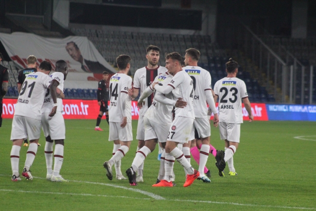 Fatih Karagümrük Gençlerbirliği'ni farklı geçti