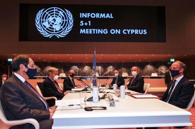 Dışişleri Bakanı Çavuşoğlu'nun yoğun Cenevre temasları