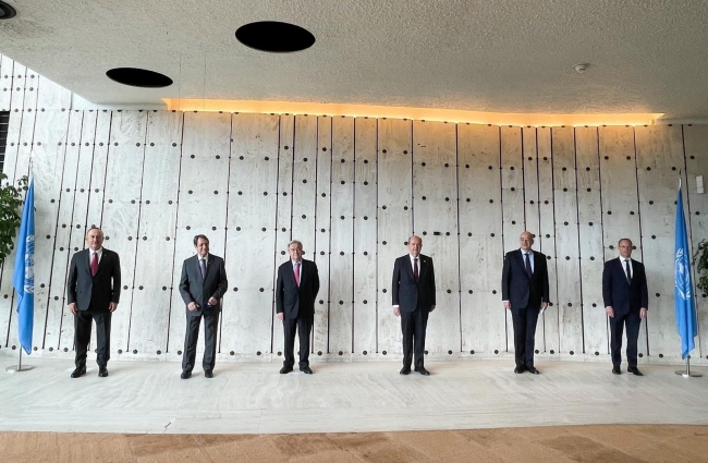 Dışişleri Bakanı Çavuşoğlu'nun yoğun Cenevre temasları