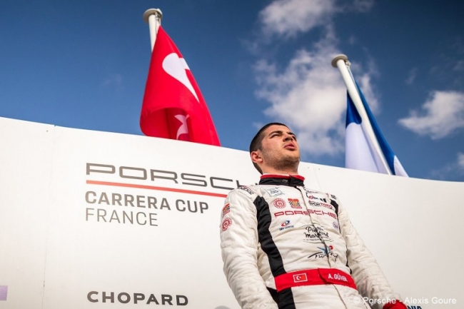 Milli sporculardan Mehmetçiğe moral