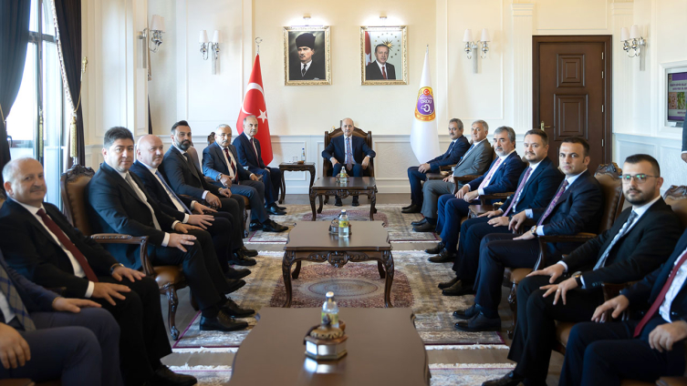 TBMM Başkanı Kurtulmuş, Ordu Valiliğini ziyaret etti