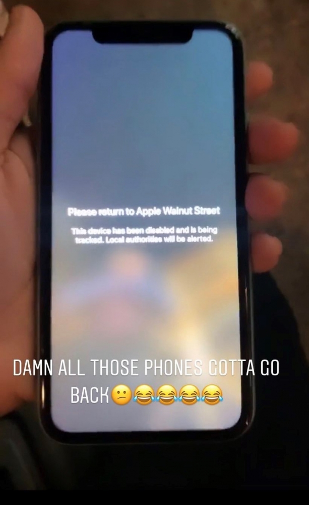 (Lanet olsun, bu telefonlar geri dönmeli)