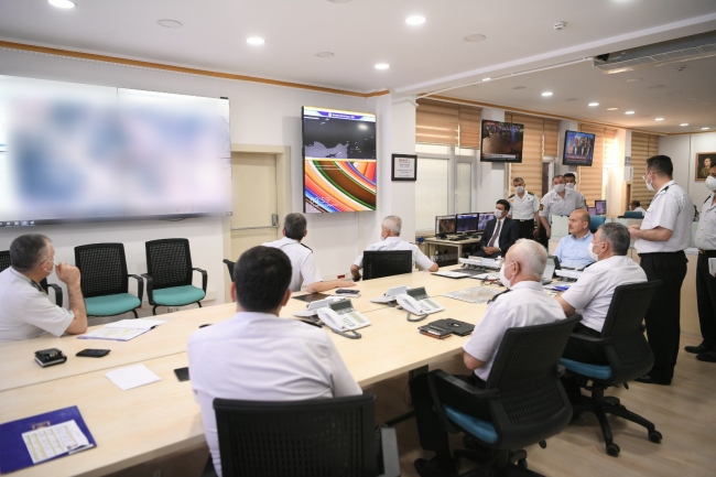 Bakan Soylu harekat merkezinde: 2 terörist etkisiz hale getirildi