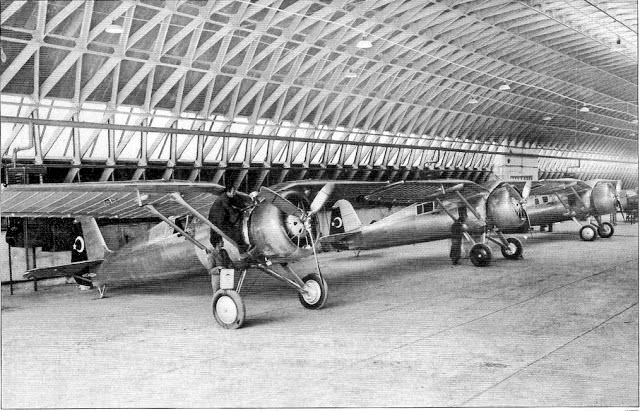 Truman Doktrini ve Marshall Planı çerçevesinde 1946-1952 arasında 1.905 adet Amerikan uçağı Türk Hava Kuvvetleri envanterine girdi.