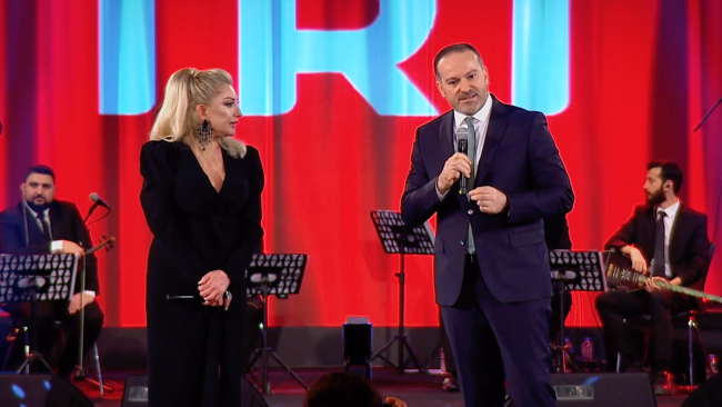 Muazzez Ersoy, TRT Müzik ekranlarından milyonlara seslendi