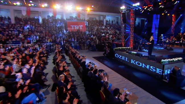 Muazzez Ersoy, TRT Müzik ekranlarından milyonlara seslendi