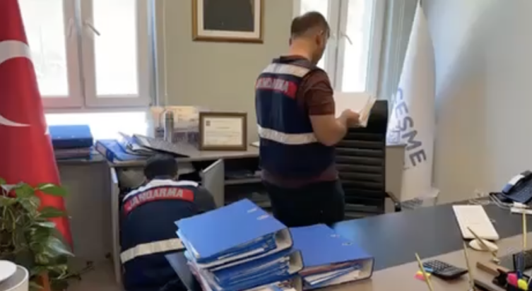 Çeşme Belediyesi'ne yönelik "rüşvet ve örgütlü suç" operasyonu: 8 gözaltı