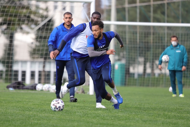 Lewis Baker: Büyük hedeflere ulaşabiliriz