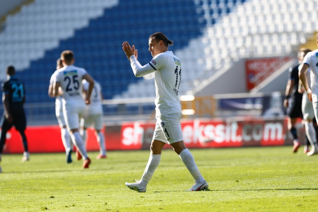 Trabzonspor Kasımpaşa'da hata yapmadı