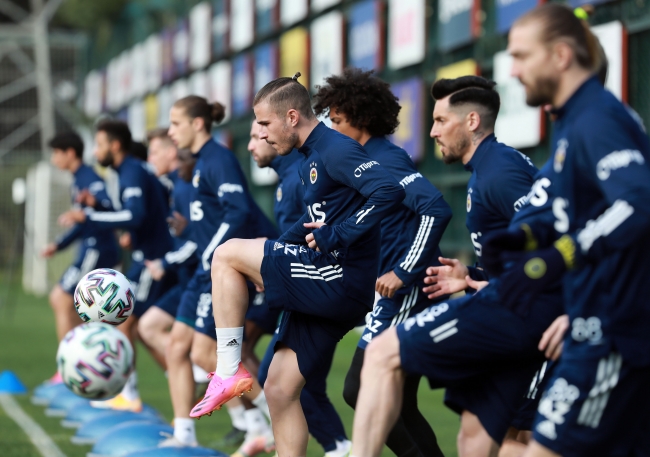 Emre Belözoğlu oyunu çizgiye çekti