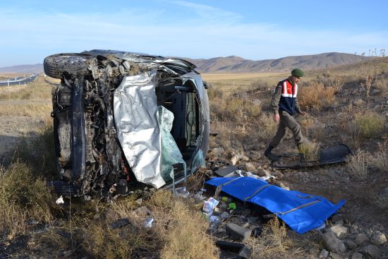 Aksaray'da trafik kazasında 3 kişi hayatını kaybetti