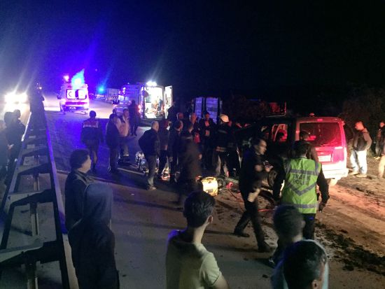 Düzce'de trafik kazası: 1 ölü, 2 yaralı