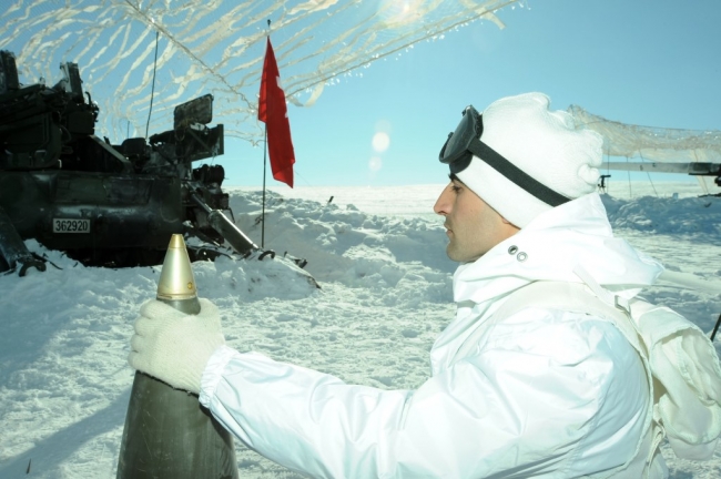 TSK'dan eksi 25 derecede 'Kış Tatbikatı'