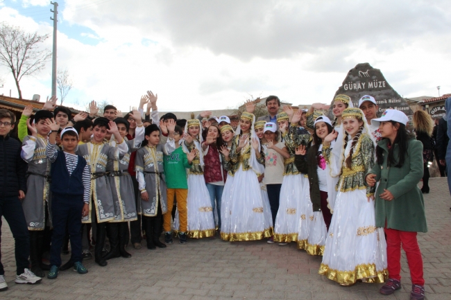 39. TRT Uluslararası 23 Nisan Çocuk Şenliği başladı