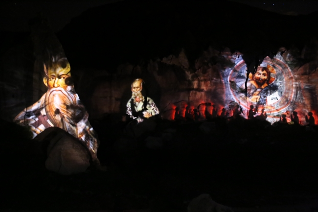 Tarih peribacalarına yansıtıldı