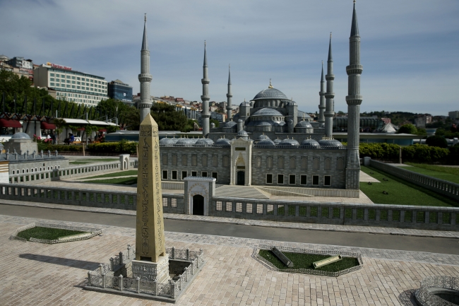 Miniatürk'te yenilenen maketler ziyaretçilerle buluştu