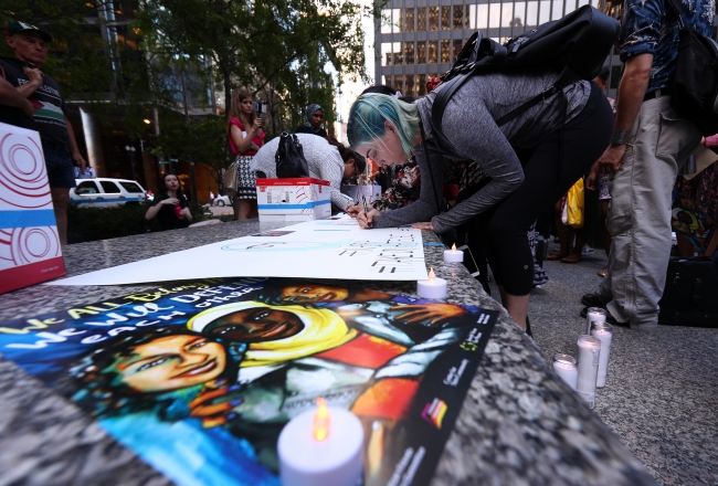 ABD'de öldürülen Müslüman genç kız Chicago'da anıldı