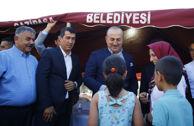 Dışişleri Bakanı Mevlüt Çavuşoğlu'ndan bayram tebriği