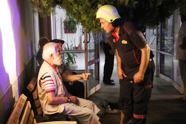 Manisa'da huzurevinde yangın