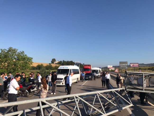 Bursa-Ankara karayolu ulaşıma kapandı