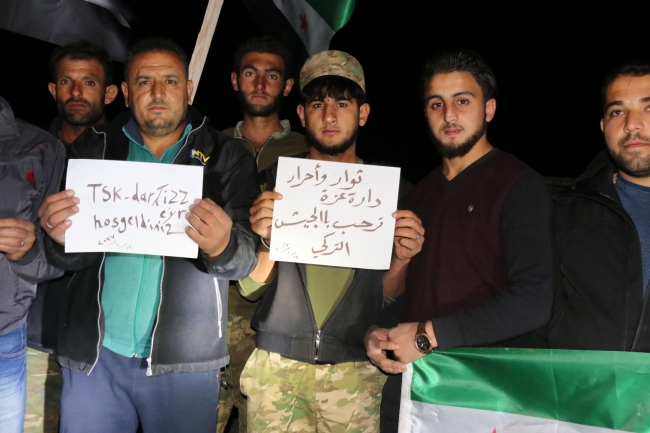 İdlib'de Türk askerine sevgi gösterisi