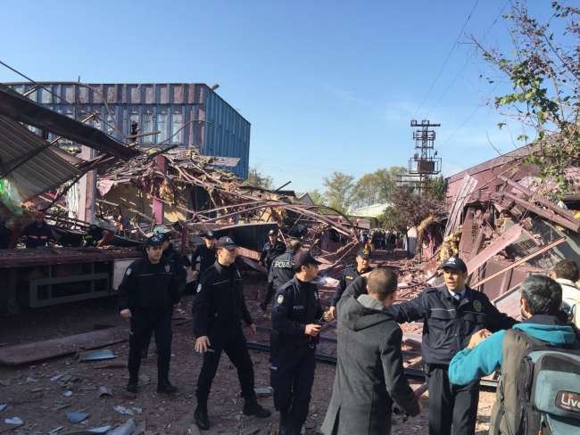 Bursa'da iplik-boya fabrikasının buhar kazanı patladı