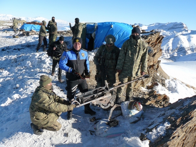 Buzul Dağı'ndaki Mehmetçik'e ziyaret