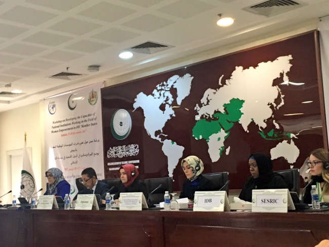 Aile ve Sosyal Politikalar Bakanı Fatma Betül Sayan Kaya, Suudi Arabistan'da İslam İşbirliği Teşkilatına (İİT) Üye Ülkelerde Kadının Statüsünün Geliştirilmesi ve Güçlendirilmesi Çalıştayı ve Kadın Danışma Konseyi 2. Toplantısı'na katıldı. Aile ve Sosyal Politikalar Bakanı Fatma Betül Sayan Kaya: "Bağımsız Filistin Devleti talebimizden asla vazgeçmeyeceğiz"