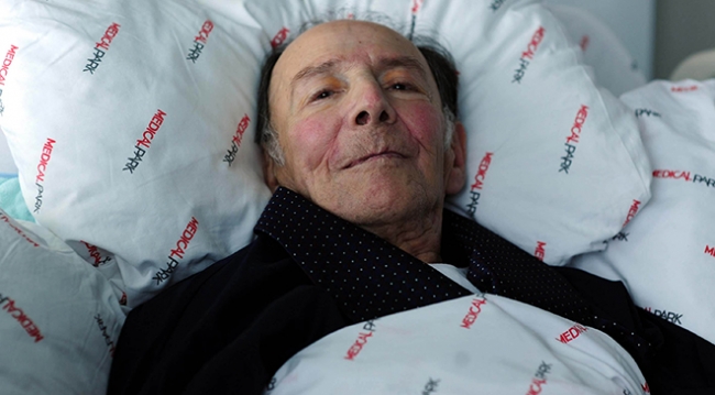 Münir Özkul hayatını kaybetti