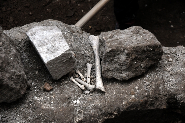 Sondaj çalışmasında tarihi eserler bulundu