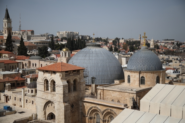 Kudüs'teki Kıyamet Kilisesi'nde ibadet başladı
