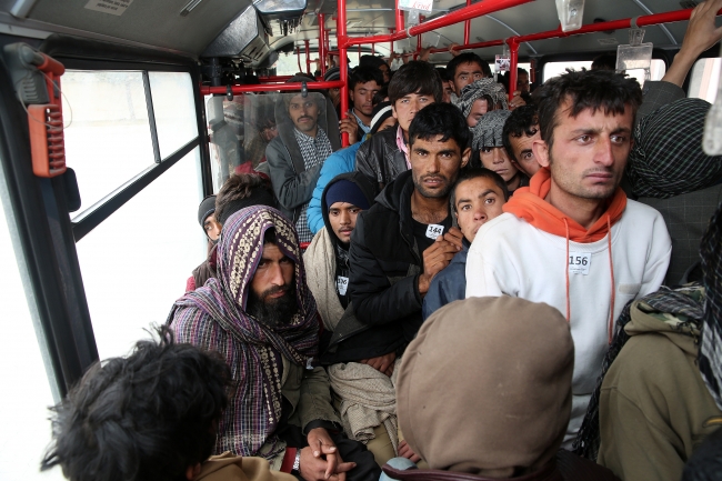 Erzincan'da 165 göçmen yakalandı