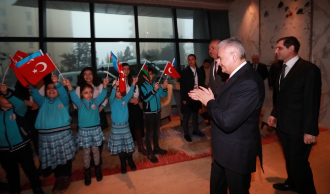 Azerbaycanlı öğrencilerden Afrin'deki Mehmetçiğe mektup