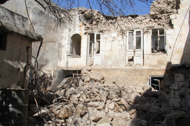 İdlib'e hava saldırıları sürüyor: 4 ölü, 6 yaralı