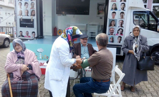 Sağlıklı Yaşam Aracı, 10 milyon kişiye ulaştı