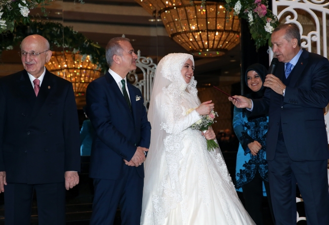 Cumhurbaşkanı Erdoğan nikah şahidi oldu