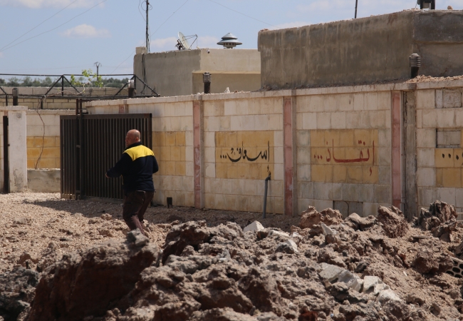 İdlib'de yerleşim yerlerine hava saldırısı: 14 sivil öldü
