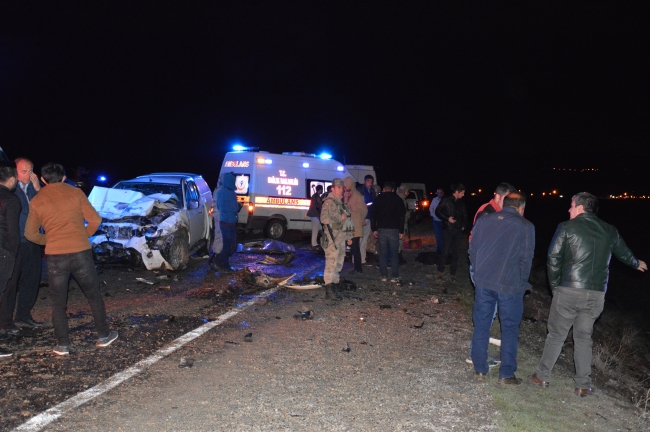 Ağrı Doğubayazıt'ta kaza: 4 ölü, 3 yaralı