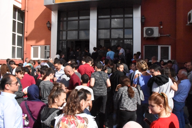 Liselere girişte ilk kez uygulanan merkezi sınav yapıldı