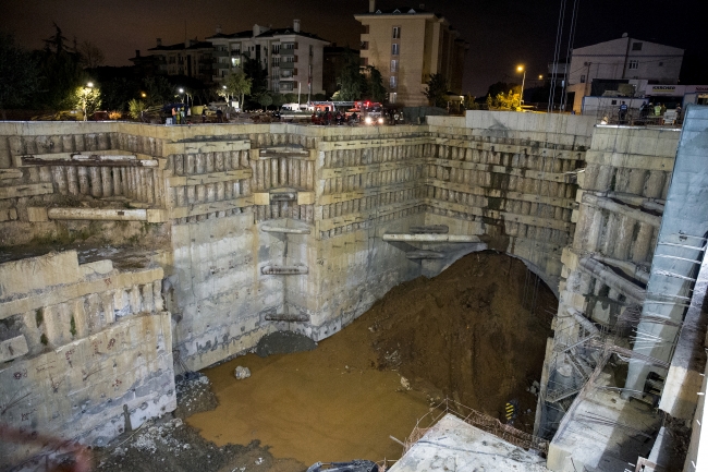 İstanbul Ümraniye'de metro inşaatı sırasında göçük meydana geldi