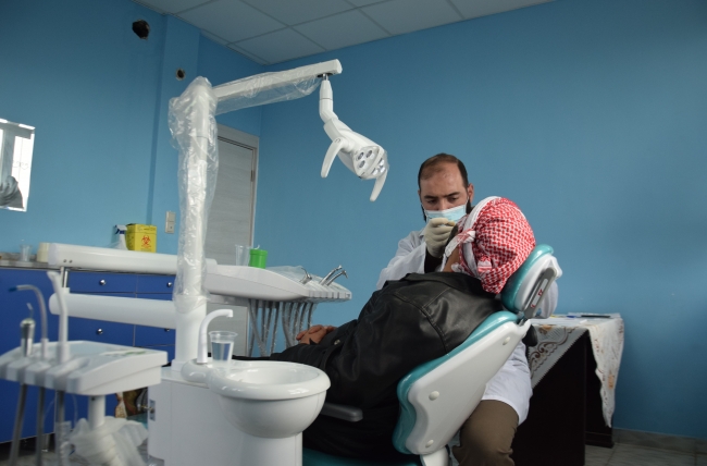 Türkiye'den Afrin'in Racu beldesine sağlık merkezi