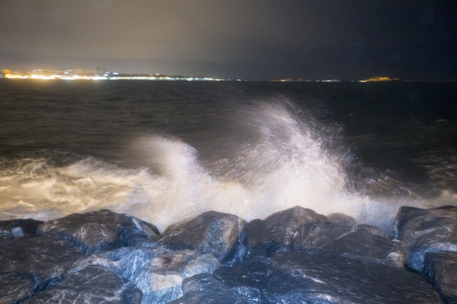 Deniz ulaşımına fırtına engeli