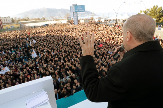 Cumhurbaşkanı Erdoğan: Terör örgütlerini gömerek bugünlere geldik