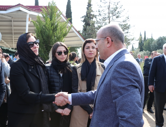 MHP'li Ayşe Ersoy'un babası son yolculuğuna uğurlandı