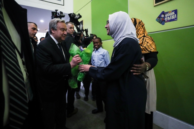 BM Genel Sekreteri Guterres cami ziyaretinde bulundu