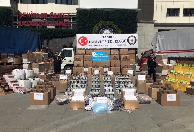İstanbul'da dev kaçakçılık operasyonu: 7 tır sahte ürün yakalandı