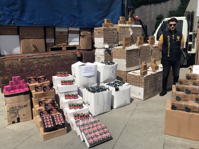 İstanbul'da dev kaçakçılık operasyonu: 7 tır sahte ürün yakalandı