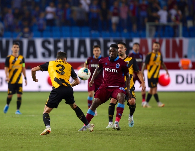 Trabzonspor UEFA Avrupa Ligi'nde tur atladı