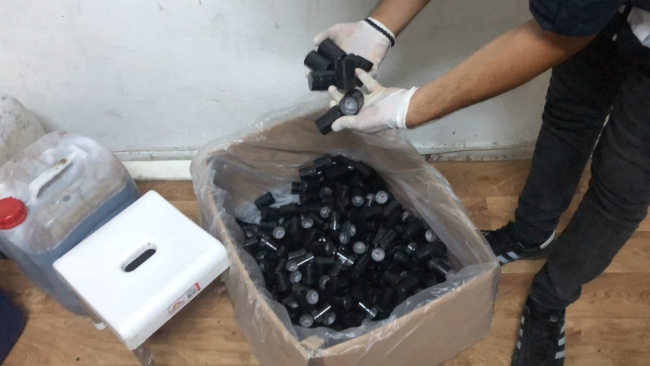 İstanbul'da sahte içki imalathanelerine baskın