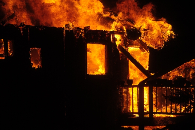California'da yangınlar nedeniyle binlerce kişi tahliye edildi